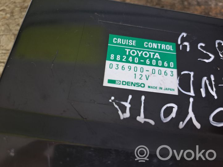 Toyota Land Cruiser (FJ80) Pastovaus greičio (cruise) valdymo blokas 8824060060