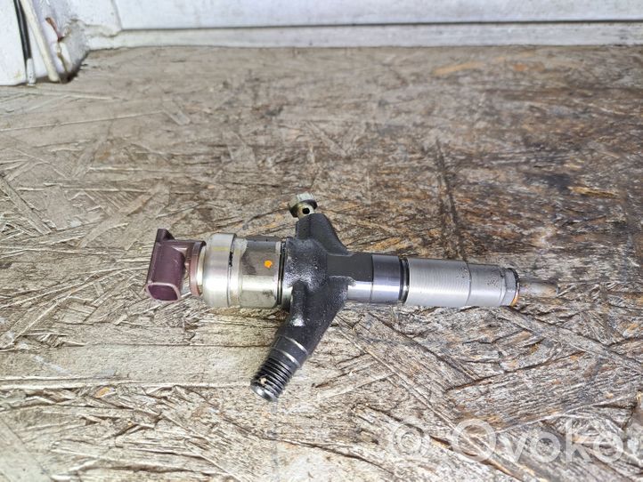 Subaru Forester SG Injecteur de carburant 0950007890