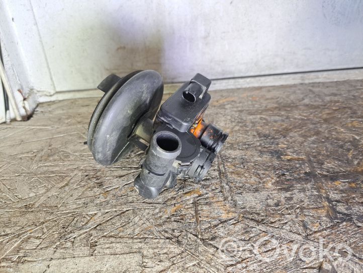 Mercedes-Benz E W211 Electric auxiliary coolant/water pump A2118320584