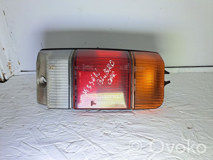 Nissan Bluebird Luci posteriori E47R01219