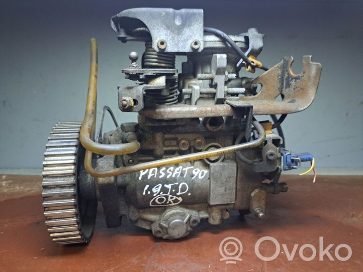 Volkswagen PASSAT B3 Fuel injection high pressure pump 028130108F