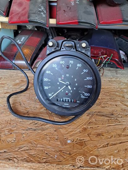 Mercedes-Benz 406 608 Tachometer 02813079910