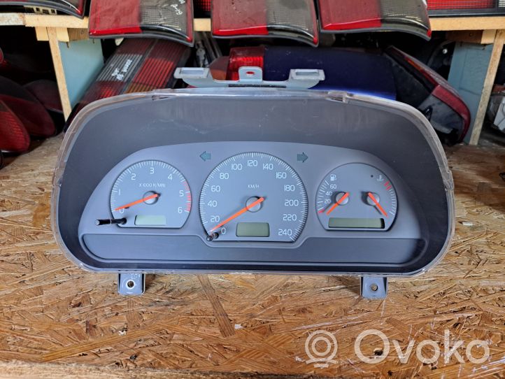 Volvo S40, V40 Compteur de vitesse tableau de bord 30857571