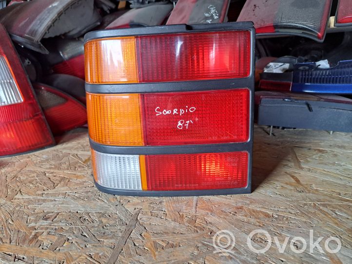 Ford Scorpio Feux arrière / postérieurs 72155