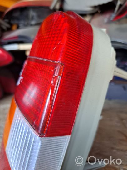 Ford Sierra Lampa tylna 83BG13A603