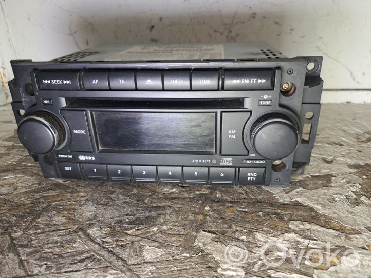 Jeep Grand Cherokee (WK) Radio / CD-Player / DVD-Player / Navigation P05064067AD