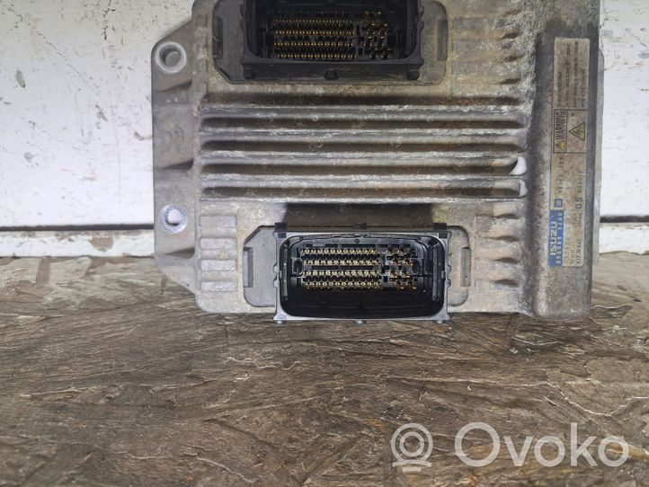 Opel Meriva A Sterownik / Moduł ECU 8980003220