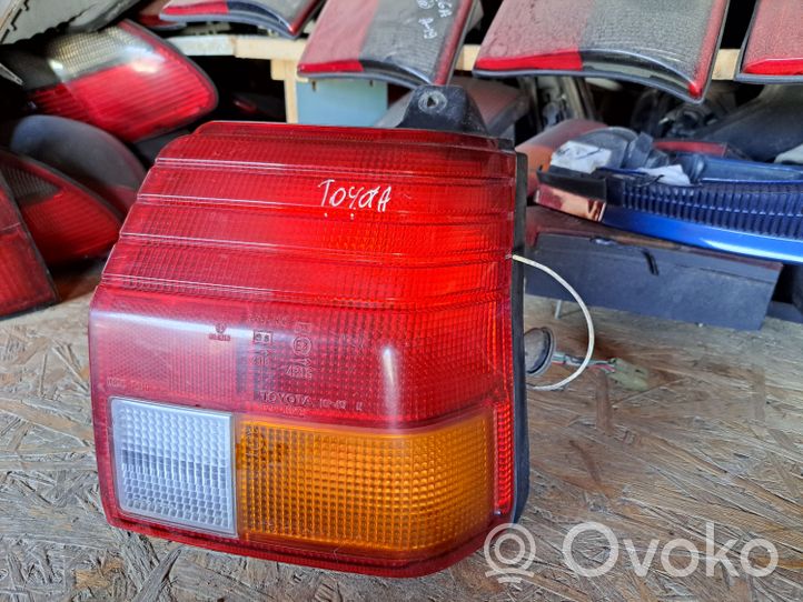 Toyota Starlet (P70) III Feux arrière / postérieurs 1043