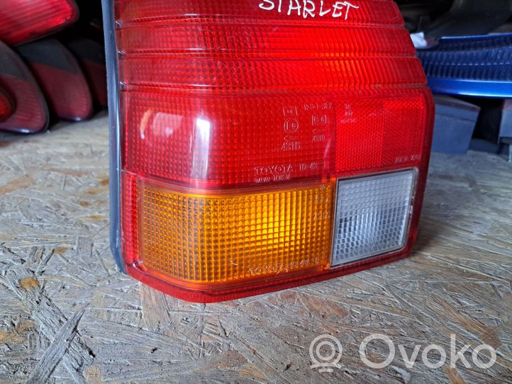 Toyota Starlet (P70) III Lampa tylna 1043