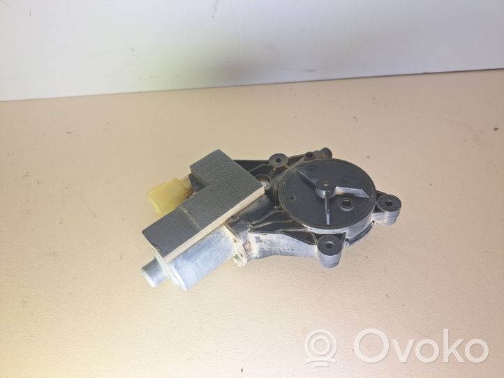 Land Rover Discovery 5 Moteur de lève-vitre de porte avant 0130822793