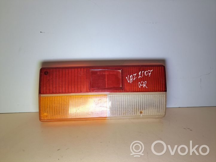 Lada 2107 Element lampy tylnej 21073716075