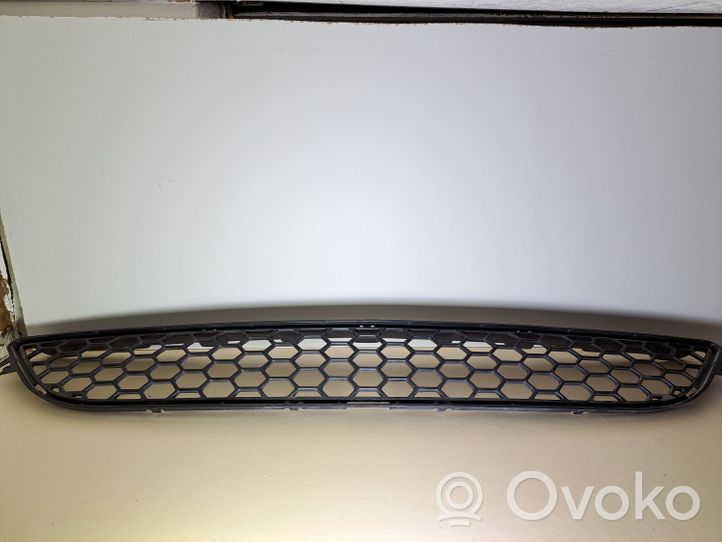 Volvo S60 Grille inférieure de pare-chocs avant 30795021