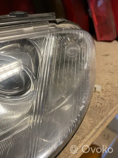 Volkswagen PASSAT B5.5 Lampa przednia 3457NA