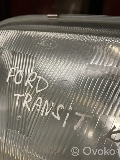 Ford Transit Lampa przednia 95VG13006BA