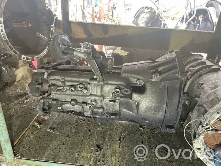 BMW 3 E46 Mechaninė 6 pavarų dėžė 1069401052