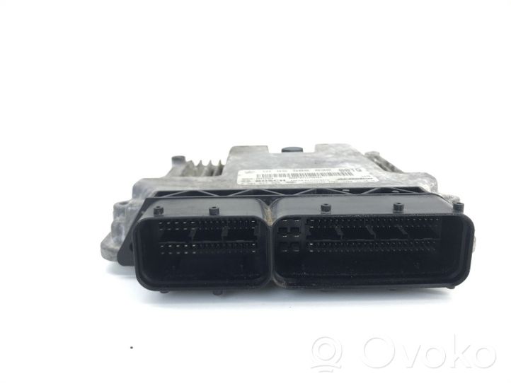 Opel Corsa D Engine control unit/module 55580830