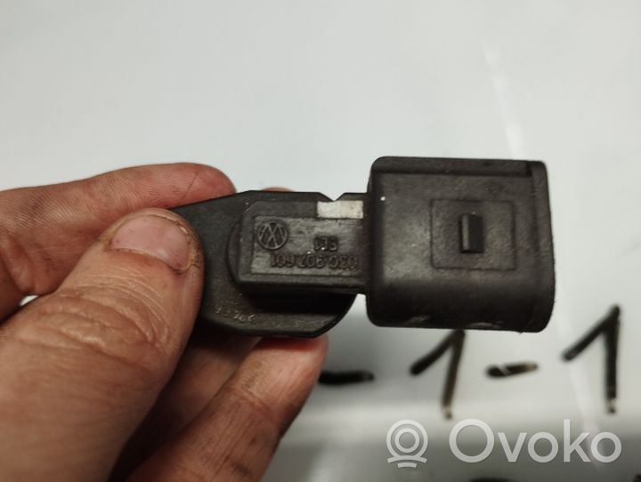 Volkswagen Polo Sensore dell’albero a camme 030907601