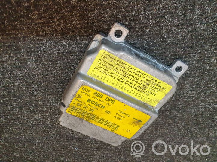 Mitsubishi Carisma Gaisa spilvenu vadības bloks 0285001286