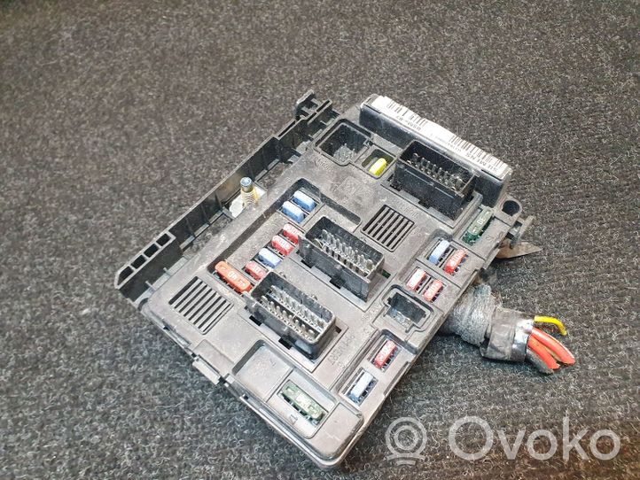 Citroen Xsara Picasso Module de fusibles U118470003L