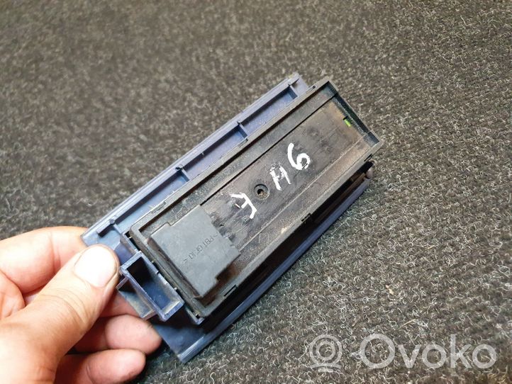 Audi A6 S6 C5 4B Electric window control switch 501680