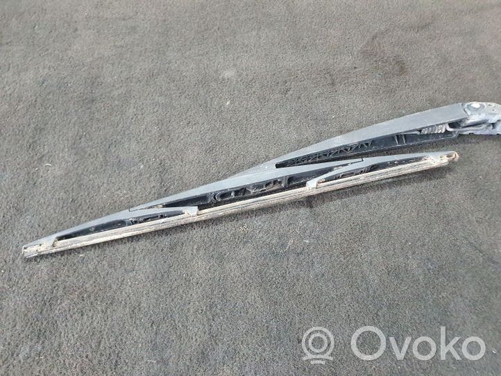 Infiniti FX Rear wiper blade arm 