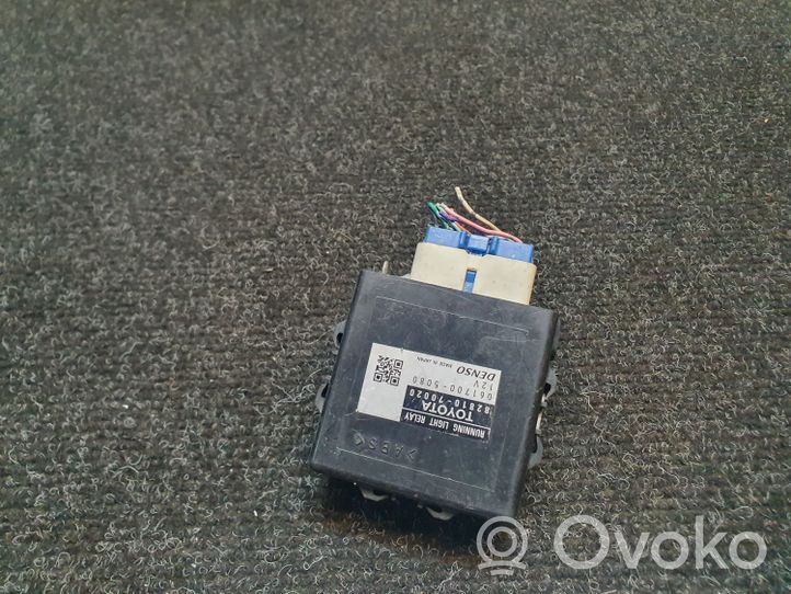 Toyota Avensis T220 Module d'éclairage LCM 8281070020