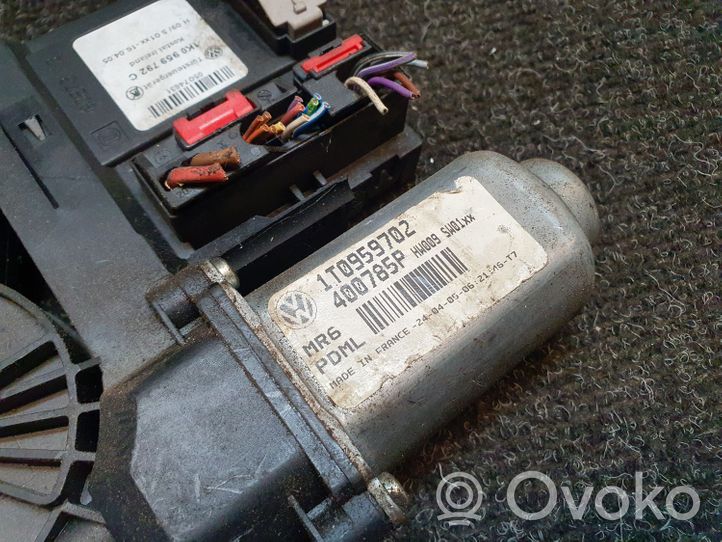 Volkswagen Touran I Moteur de lève-vitre de porte avant 1K0959792C