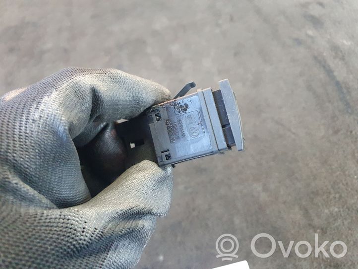 Volkswagen Polo Bouton interrupteur programme de stabilité ESP 6Q0927134