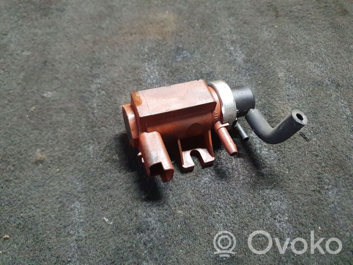 Citroen C4 Grand Picasso Vacuum valve 9652570180