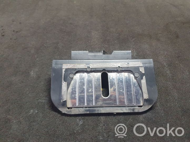 Mercedes-Benz E W211 Rivestimento di protezione sottoporta del bagagliaio/baule A2116900089