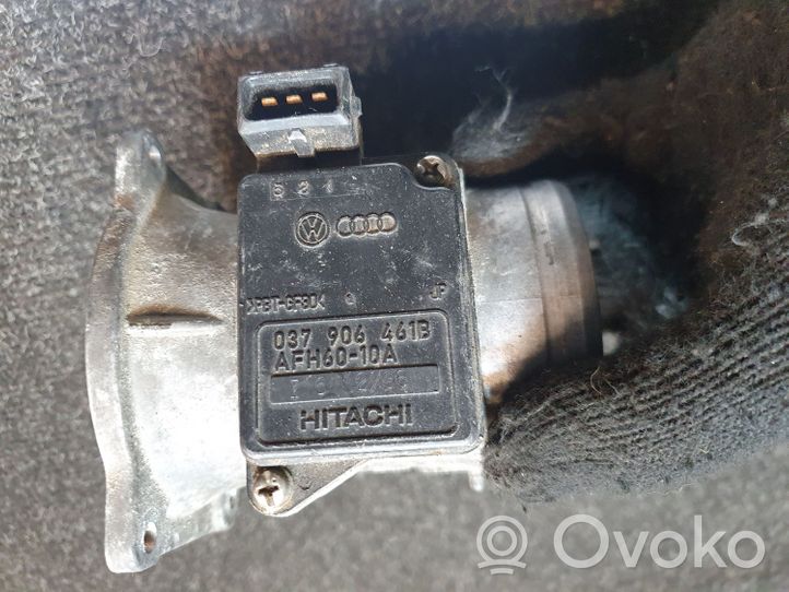 Audi A4 S4 B5 8D Débitmètre d'air massique 037906461B