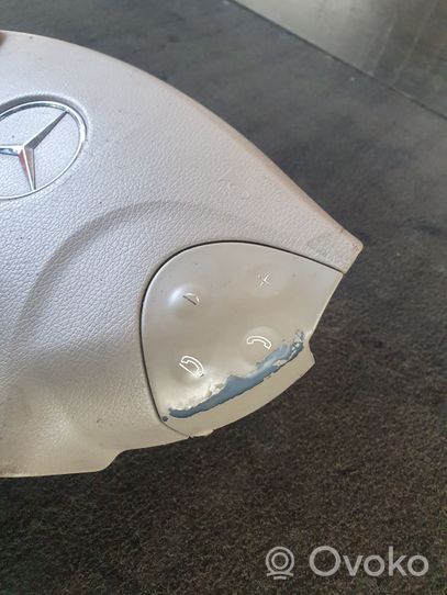 Mercedes-Benz E W211 Coperchio dell’airbag del volante 61860240B