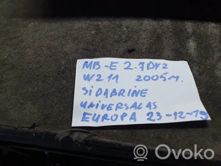 Mercedes-Benz E W211 Vano portaoggetti A2118601305