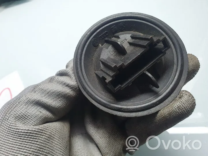 Volkswagen Fox Pečiuko ventiliatoriaus reostatas (reustatas) 6Q0959263A