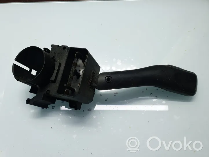 Audi A3 S3 8L Leva indicatori 8L0953513G