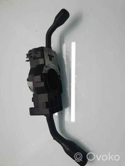 Audi A4 S4 B5 8D Leva/interruttore dell’indicatore di direzione e tergicristallo 