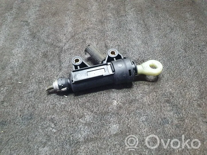 BMW 3 E46 Clutch master cylinder 21526758822