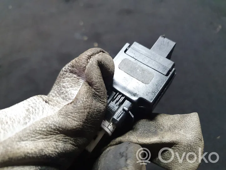 Volvo V70 Brake pedal sensor switch 8622064