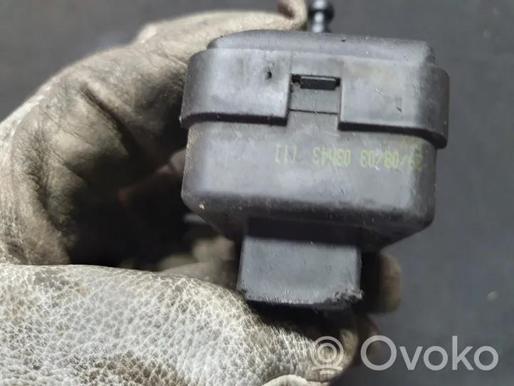 Volvo V70 Headlight level adjustment motor 