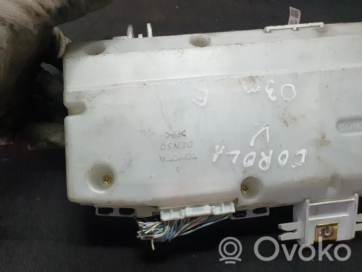 Toyota Corolla Verso E121 Spidometrs (instrumentu panelī) 8380013150