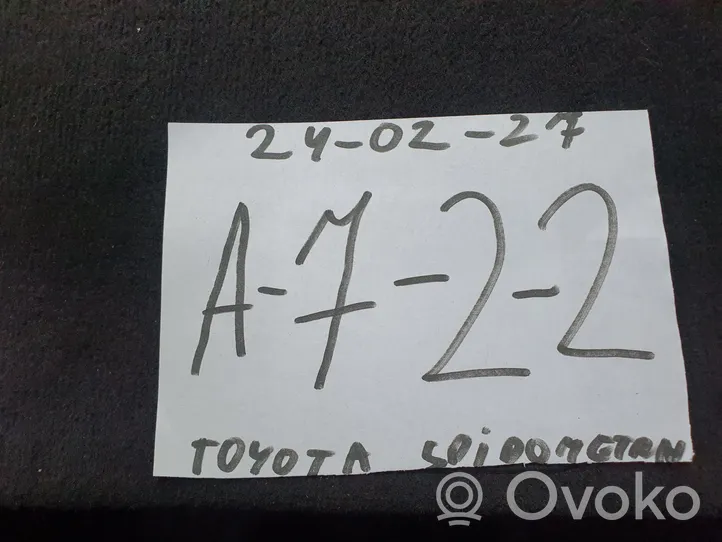 Toyota Avensis T220 Licznik / Prędkościomierz 8380005310