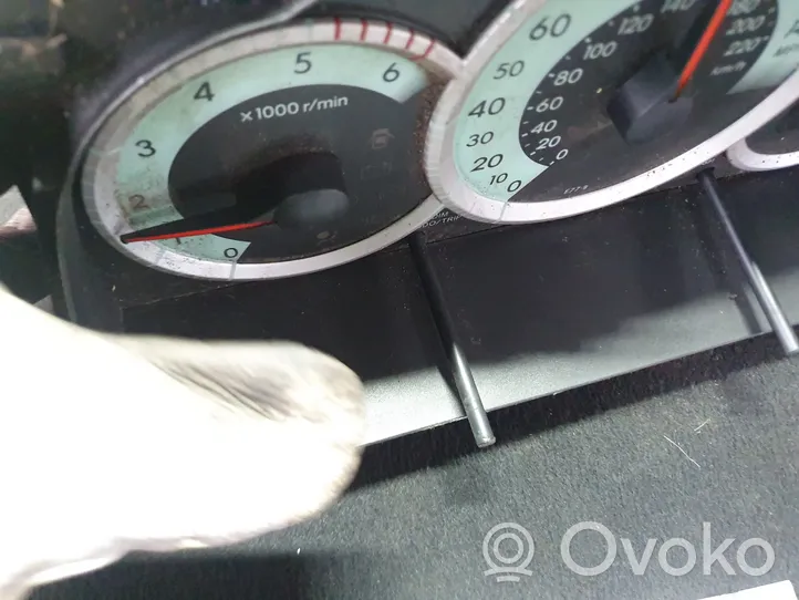 Toyota Corolla Verso AR10 Compteur de vitesse tableau de bord 838000F050L
