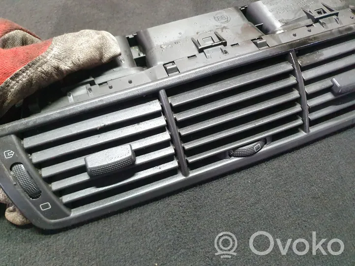 Fiat Ulysse Grille d'aération centrale 1484107077