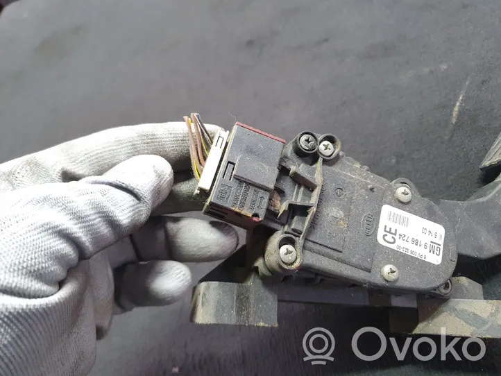 Opel Vectra C Pedale dell’acceleratore 9186724