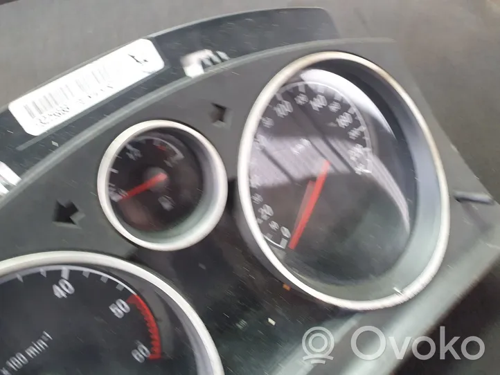 Opel Zafira B Speedometer (instrument cluster) 13225988