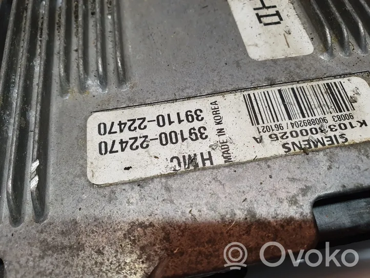 Hyundai Accent Calculateur moteur ECU 3910022470