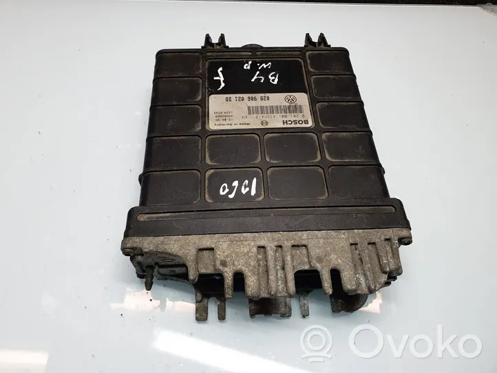 Volkswagen PASSAT B4 Calculateur moteur ECU 0281001411