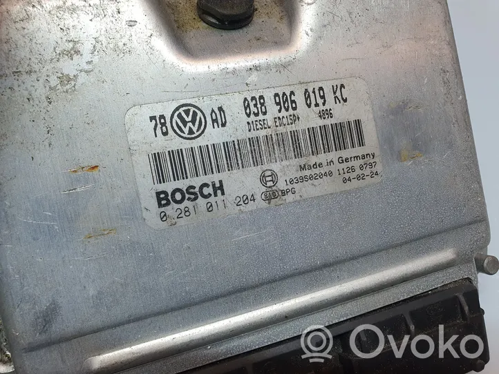 Volkswagen PASSAT B5.5 Moottorin ohjainlaite/moduuli 038906019KC