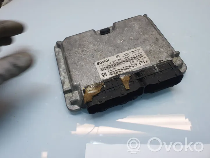 Opel Vectra B Sterownik / Moduł ECU 24417196