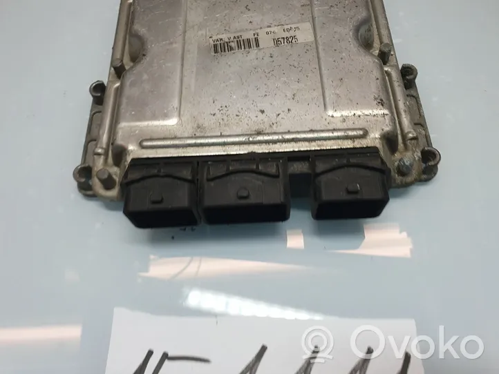 Peugeot 807 Sterownik / Moduł ECU 0281011968